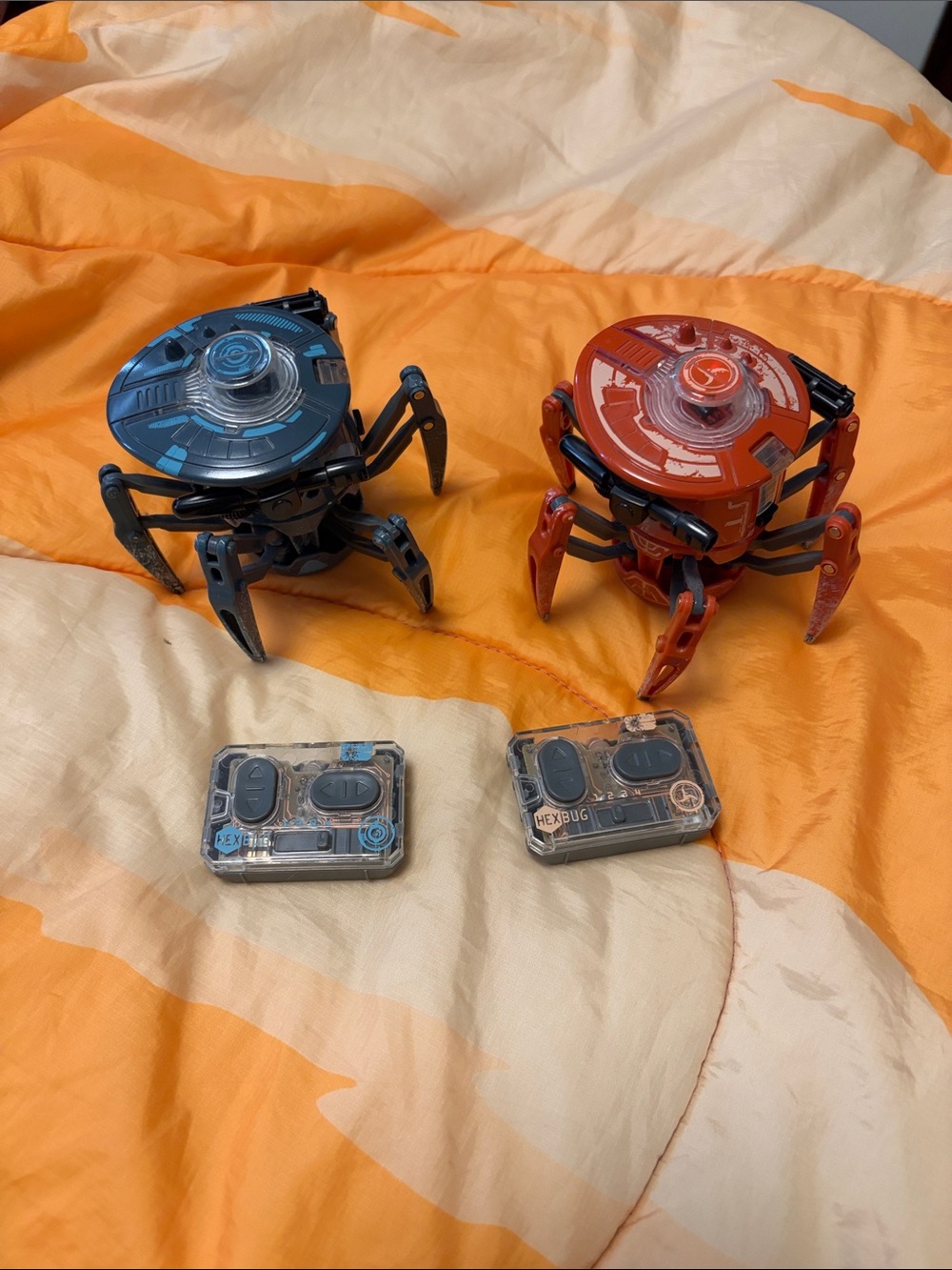 Hexbug Remote-Controlled Spider Robots - Battle bots